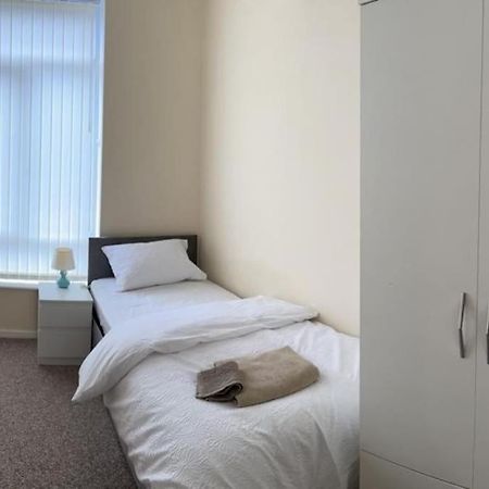 מנצ'סטר Rooms 7 Minutes From Etihad מראה חיצוני תמונה